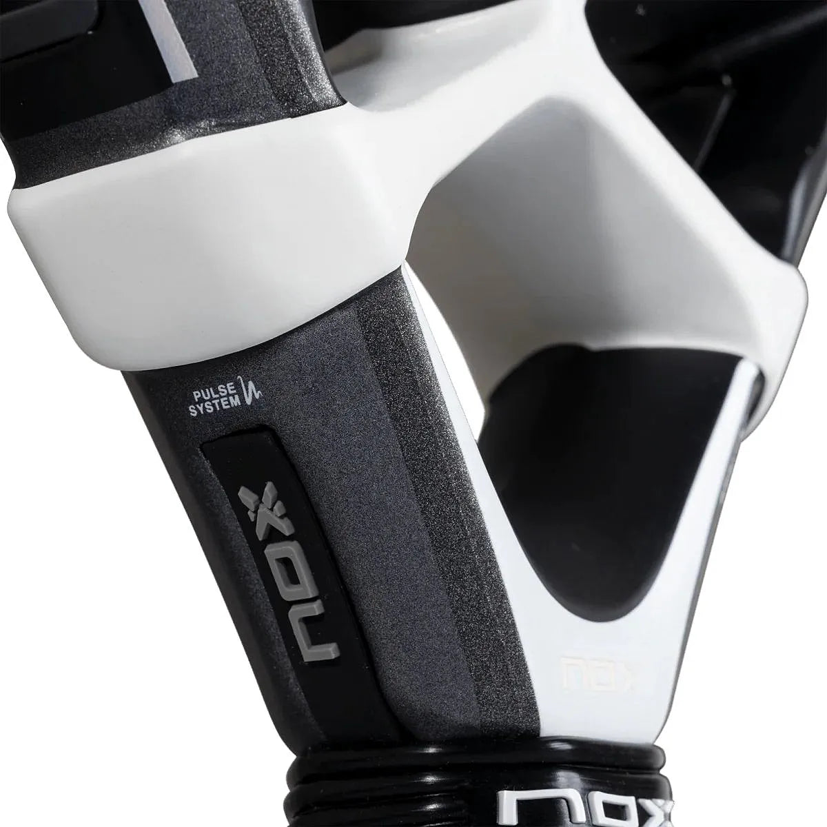 Raquette da padel Nox Quantum Carbon 12K