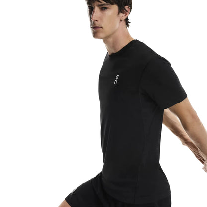 T-Shirt On Train
