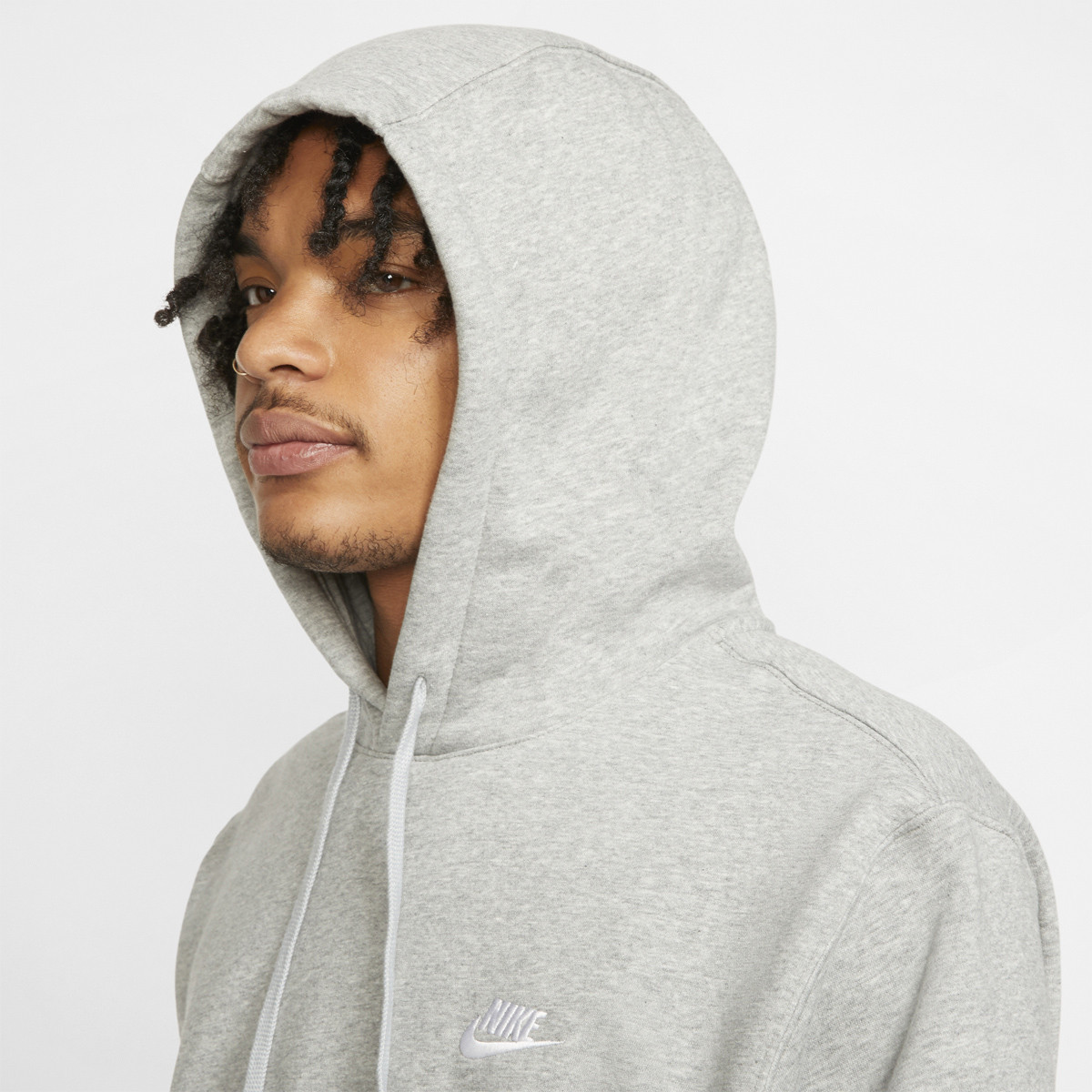 FELPA NIKE CLUB CON CAPPUCCIO NIKE Uomo Abbigliamento
