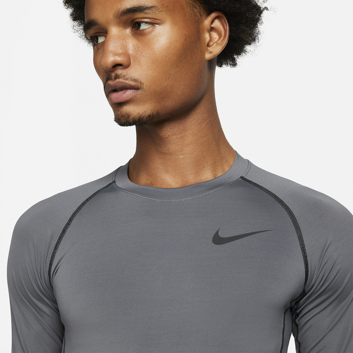 T shirt store maniche lunghe nike